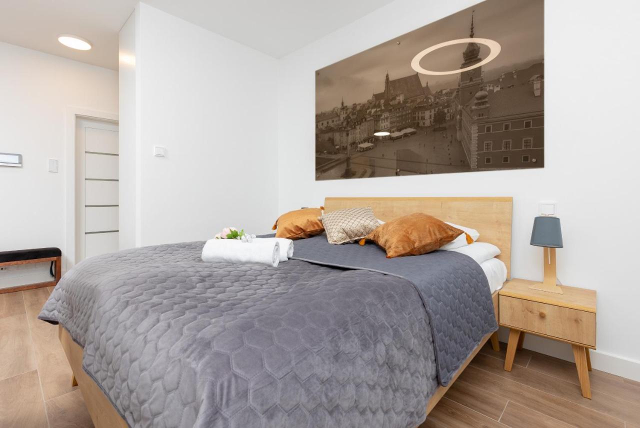 Srodmiescie Warsaw Muranow Apartments With Parking By Noclegi Renters 외부 사진