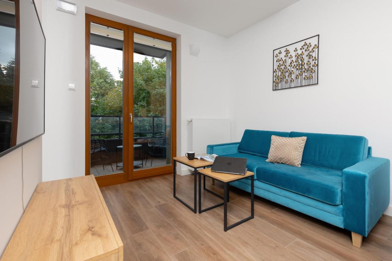 Srodmiescie Warsaw Muranow Apartments With Parking By Noclegi Renters 외부 사진