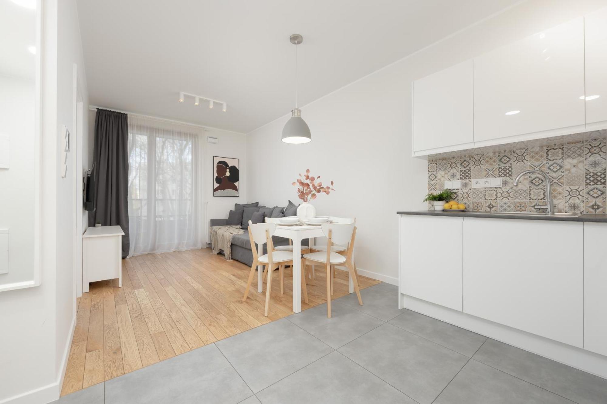 Srodmiescie Warsaw Muranow Apartments With Parking By Noclegi Renters 외부 사진